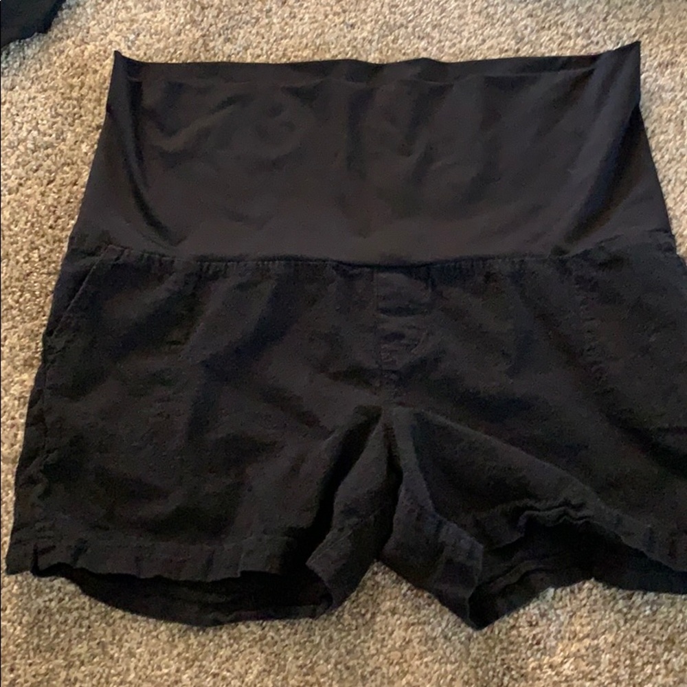 Maternity shorts